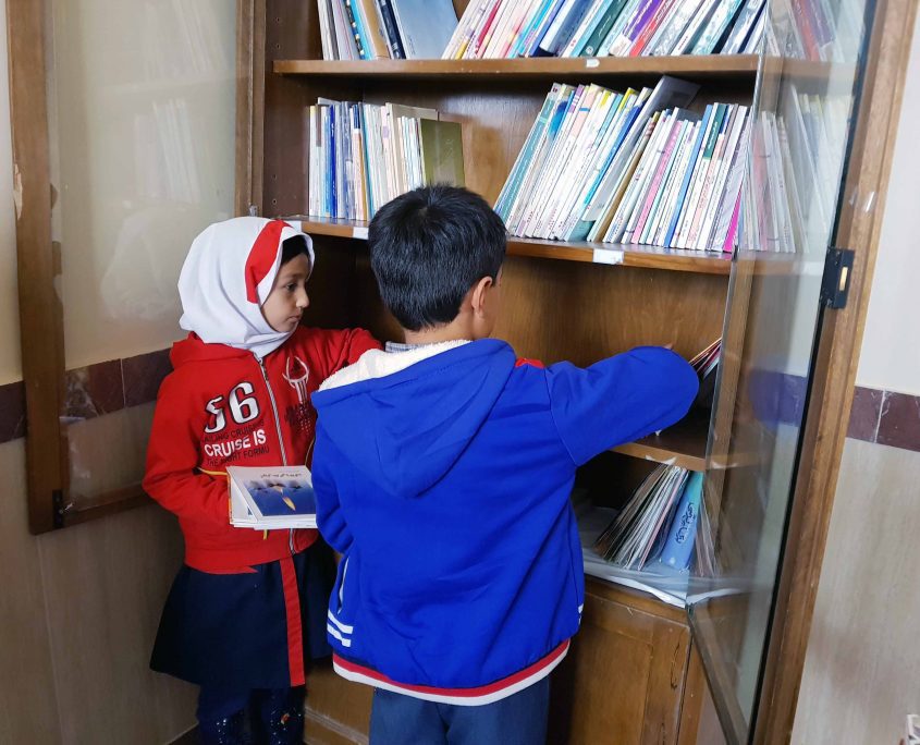 تجهيز مدارس توسط شركت بوتان