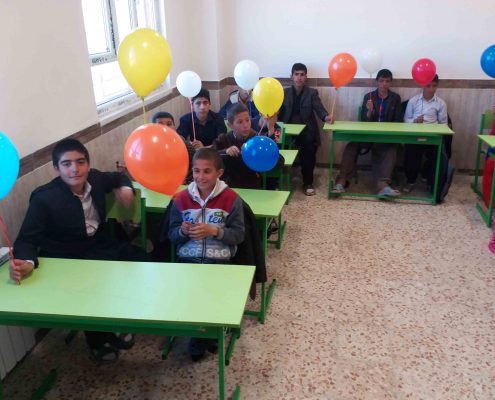 تجهيز مدارس توسط شركت بوتان